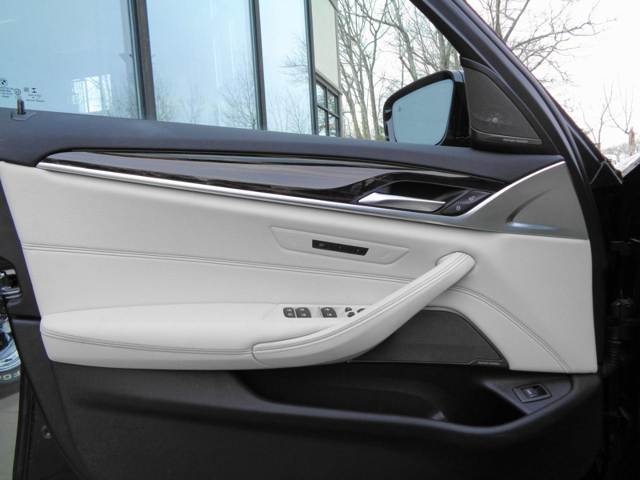 BMW 5 Series 540i xDrive Sedan 2022