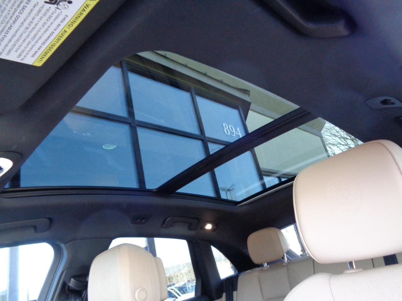 Porsche Macan AWD 2025