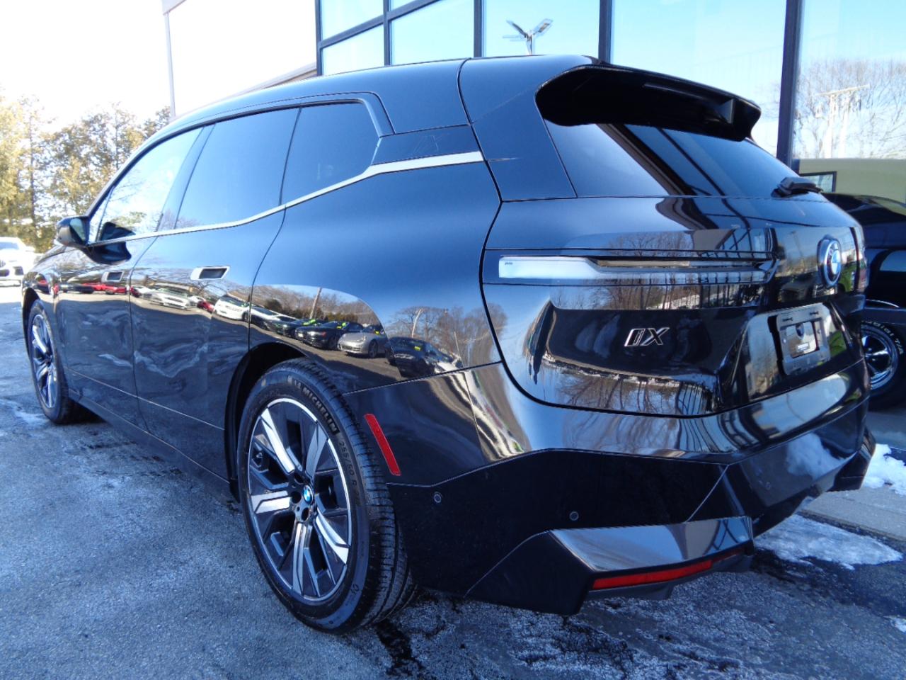 BMW iX M60 Sports Activity Vehicle 2023