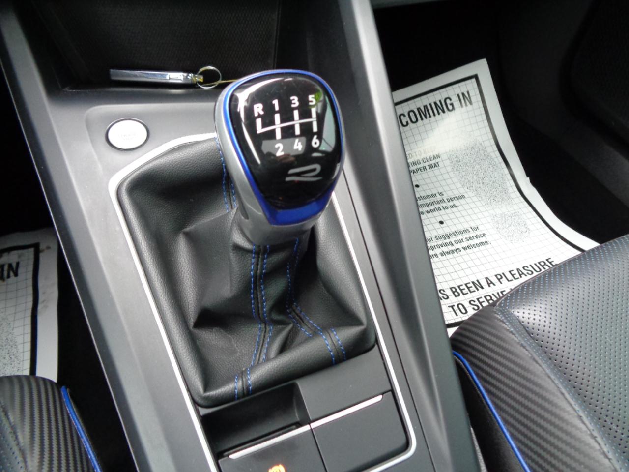 Volkswagen Golf R 2.0T Manual 2022