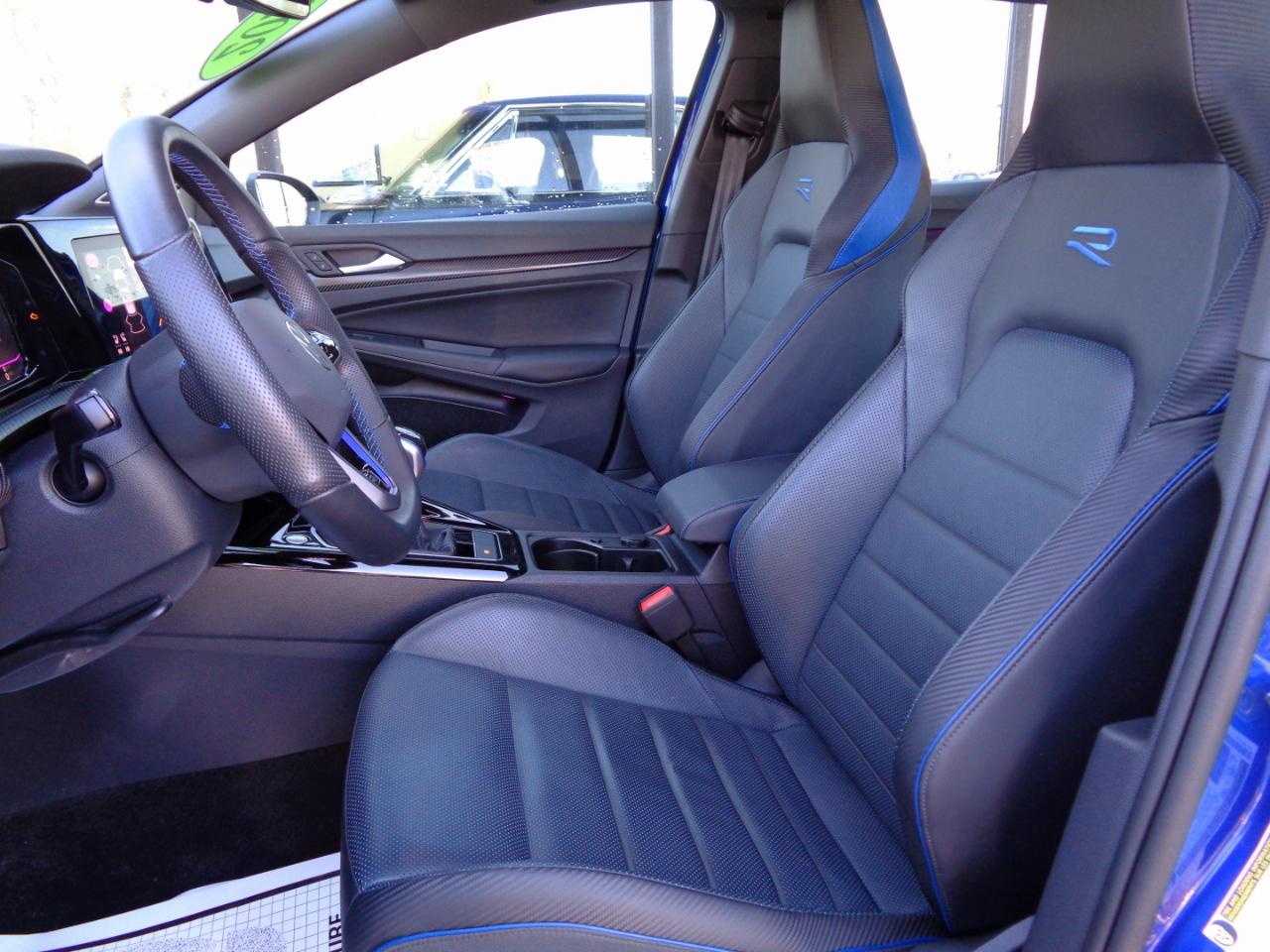 Volkswagen Golf R 2.0T Manual 2024