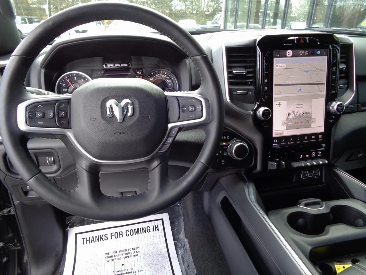 RAM 1500 Big Horn 4x4 Crew Cab 5'7" Box 2024