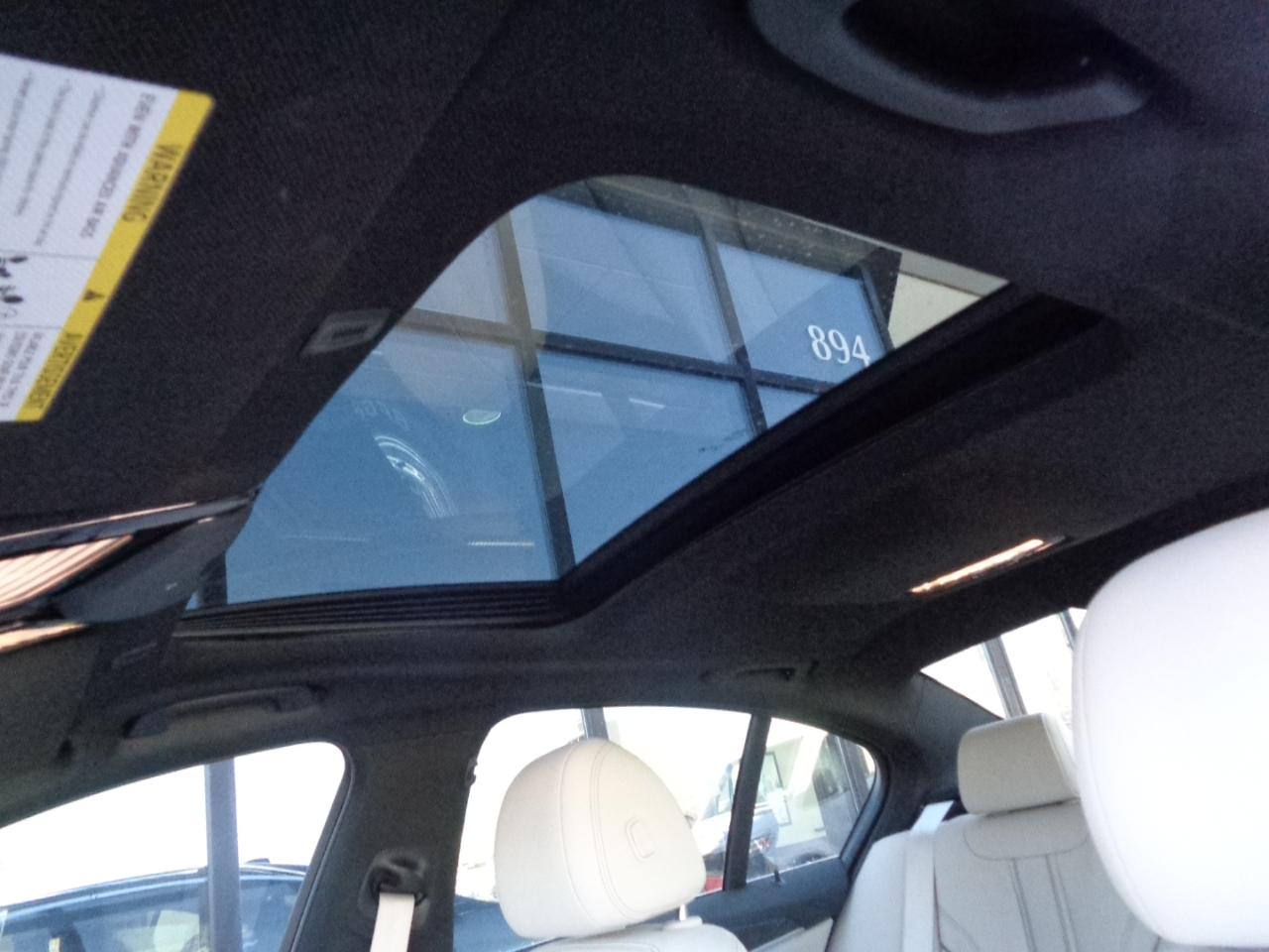 BMW 5 Series 540i xDrive Sedan 2017