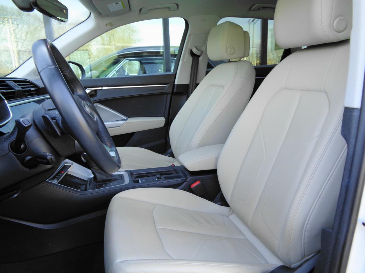 Audi Q3 S line Premium Plus 45 TFSI quattro 2024