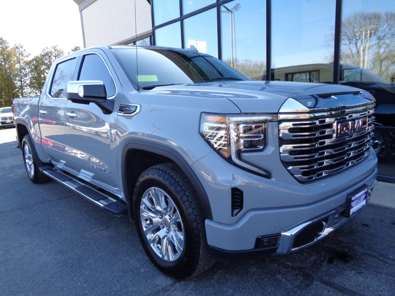 GMC Sierra 1500 4WD Crew Cab 147" Denali 2024