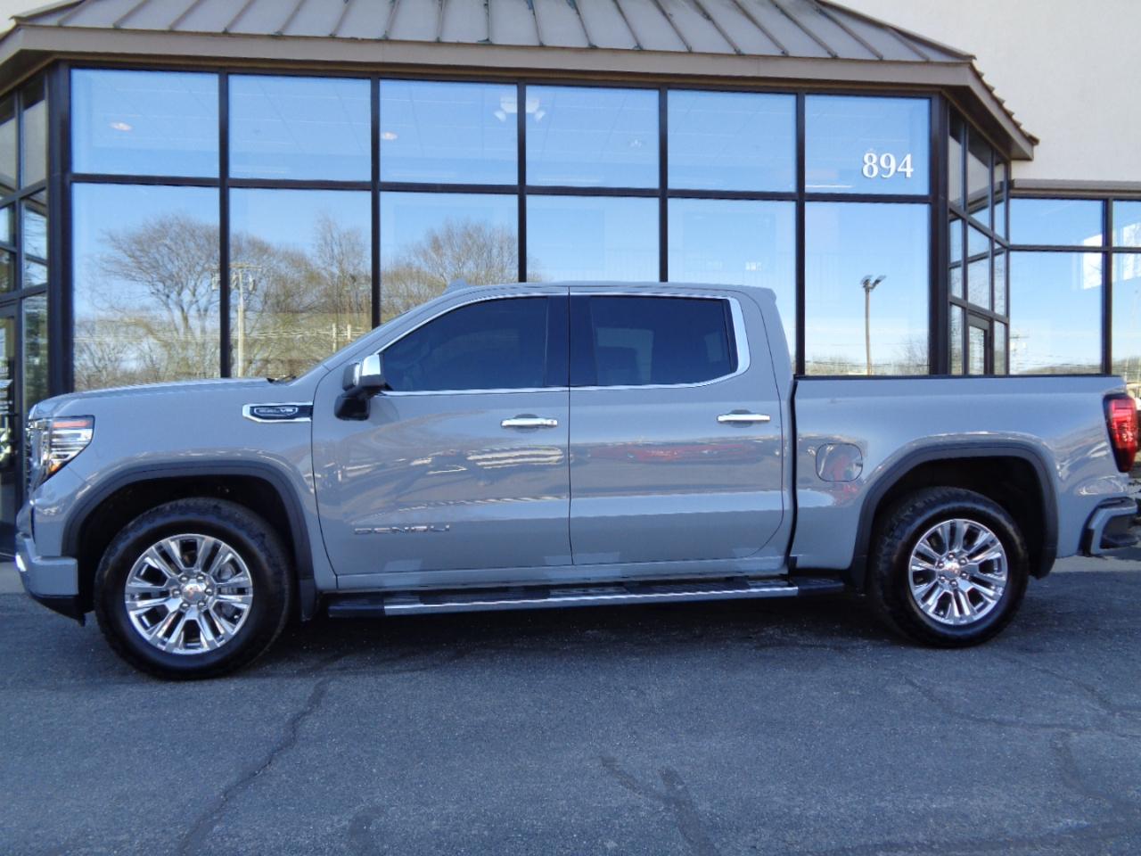 GMC Sierra 1500 4WD Crew Cab 147" Denali 2024
