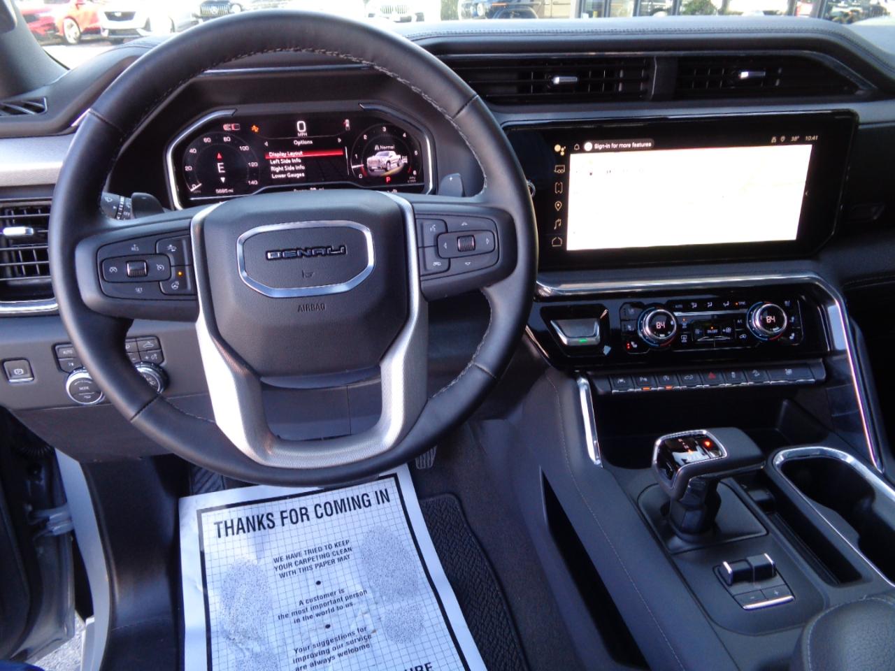 GMC Sierra 1500 4WD Crew Cab 147" Denali 2024