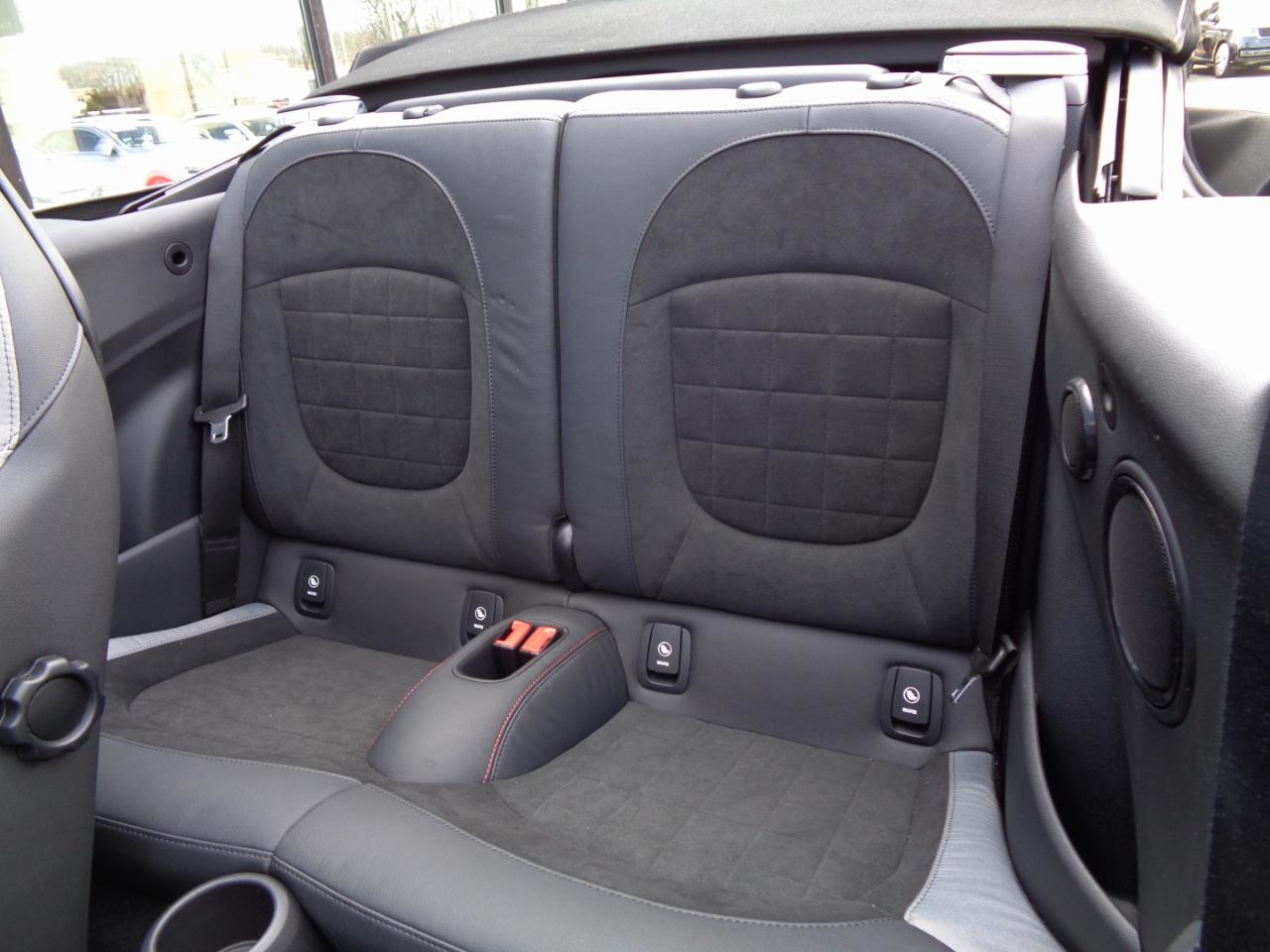 MINI Convertible John Cooper Works FWD 2024