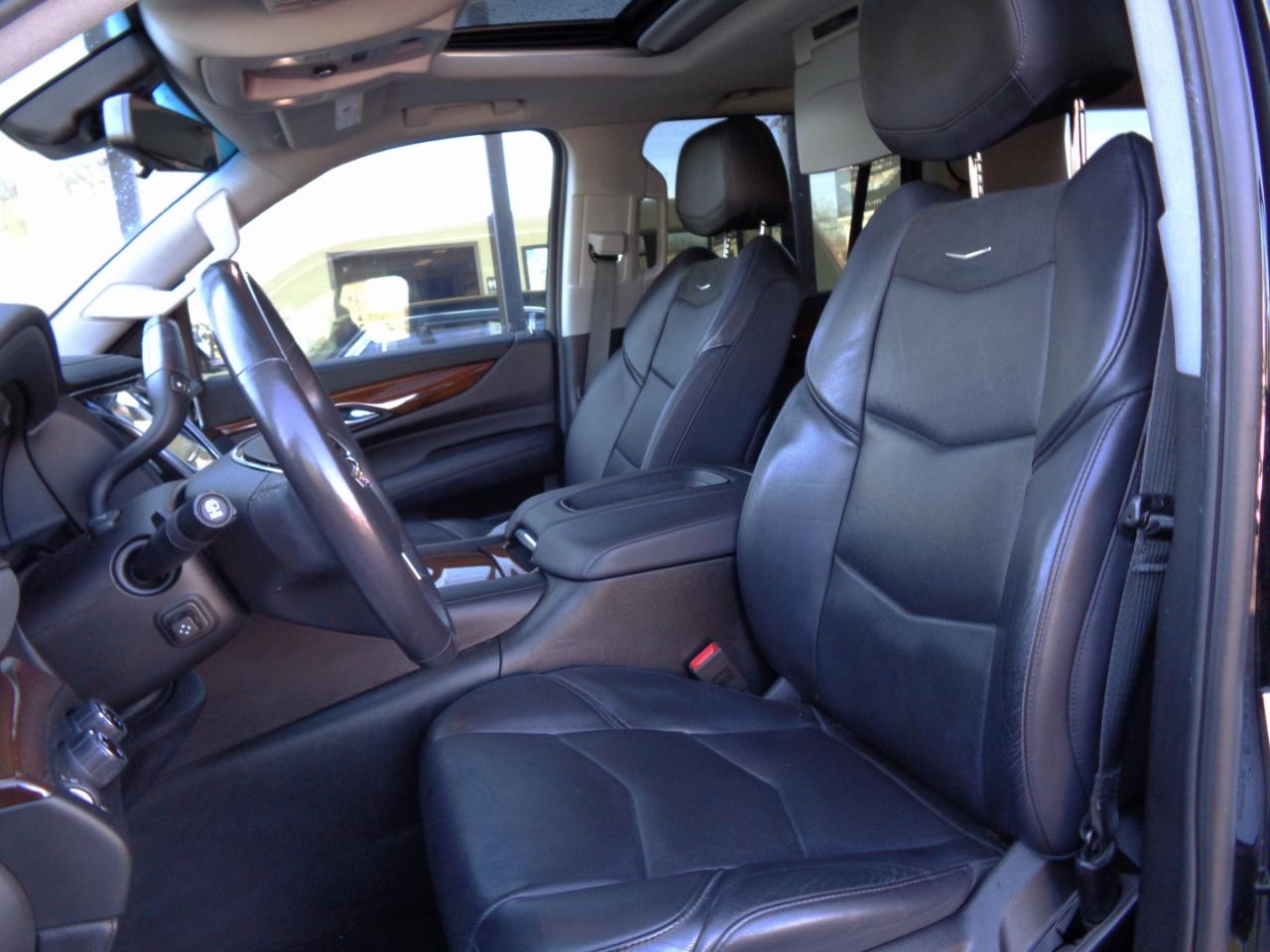 Cadillac Escalade 4WD 4dr Luxury 2018