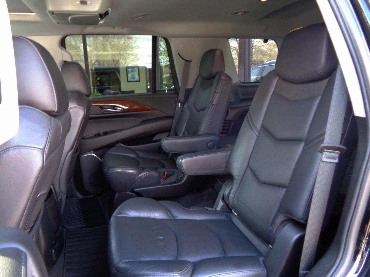 Cadillac Escalade 4WD 4dr Luxury 2018