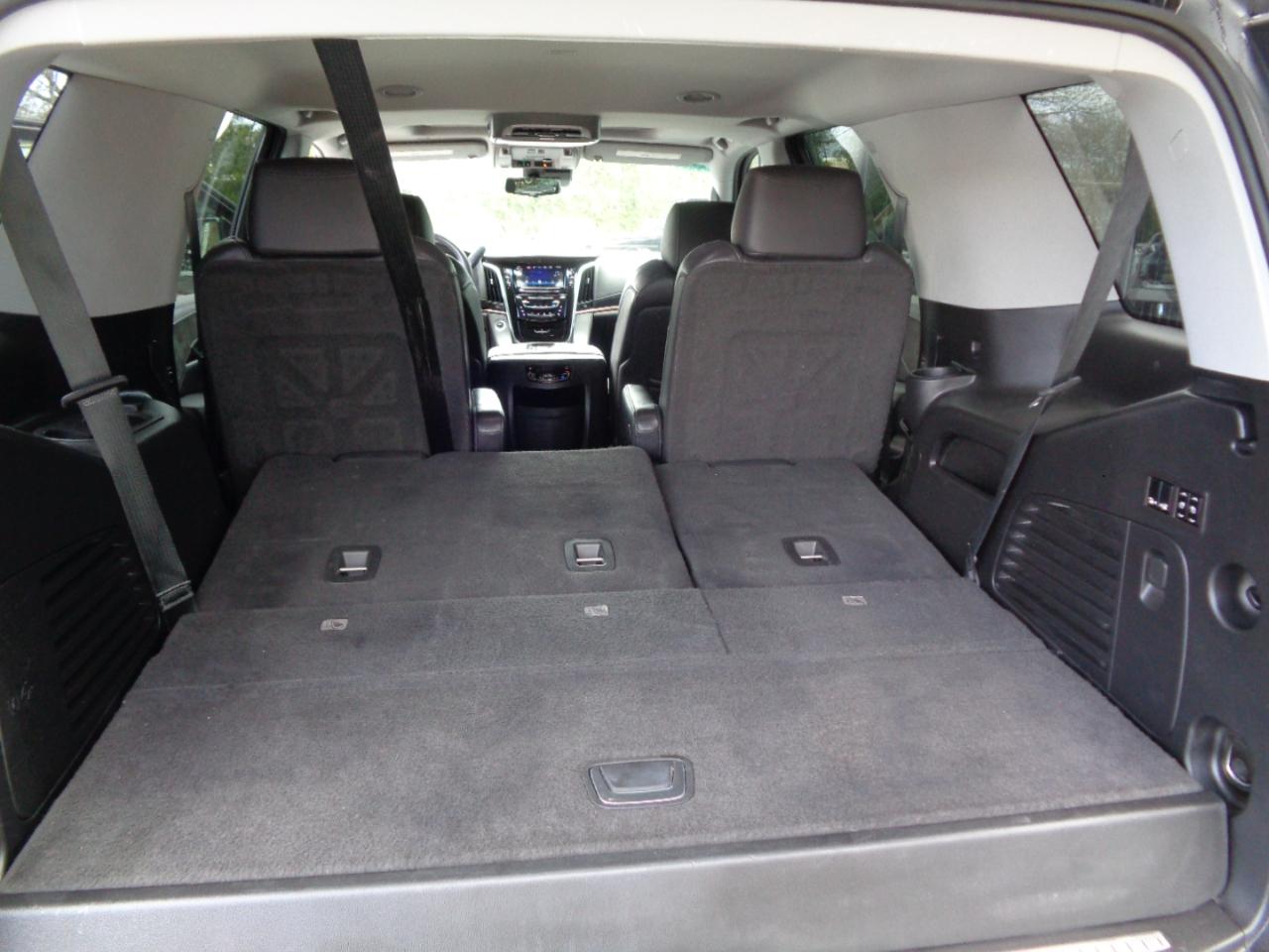 Cadillac Escalade 4WD 4dr Luxury 2018