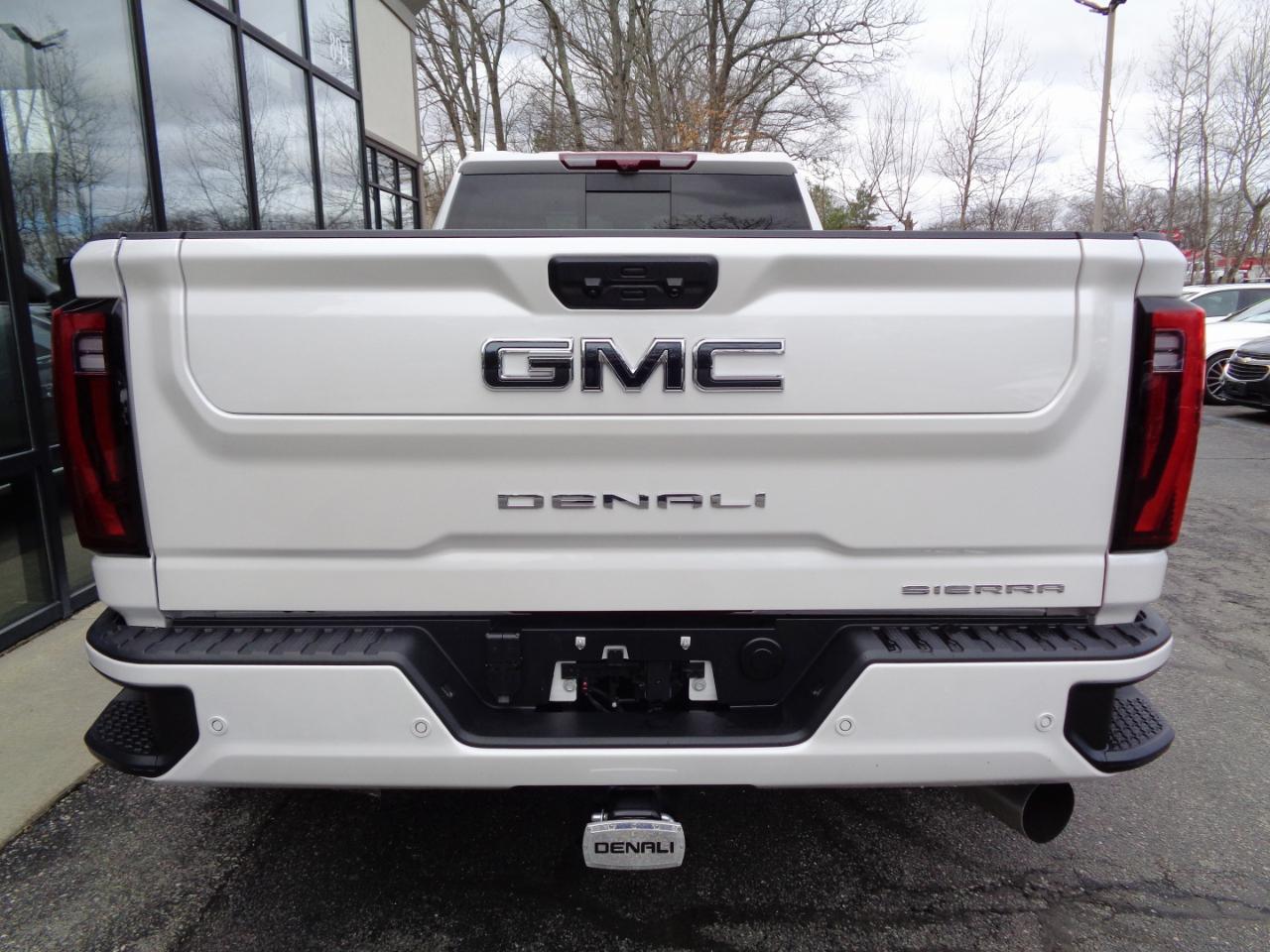 GMC Sierra 3500HD 4WD Crew Cab 172" Denali Ultimate 2025