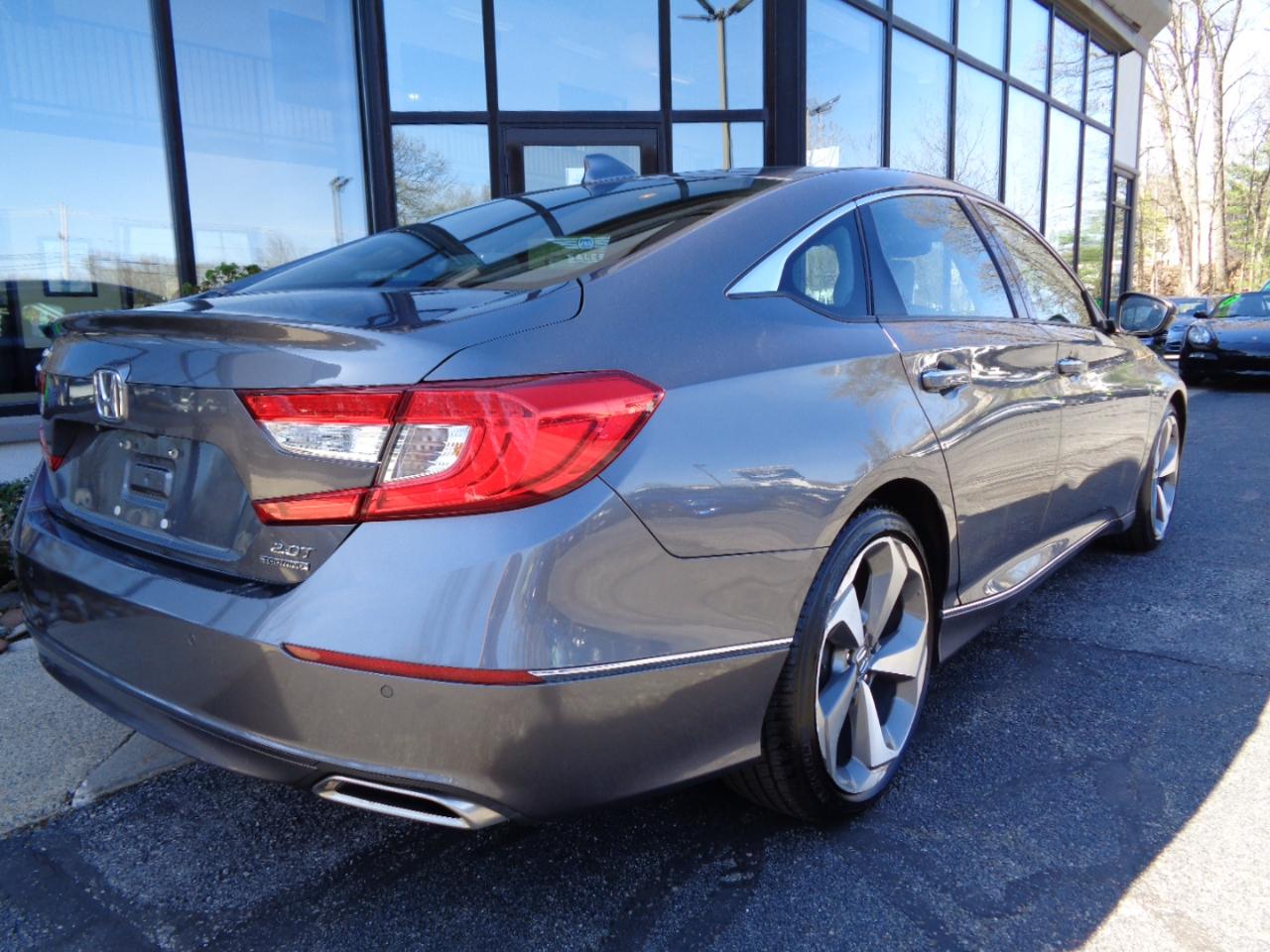 Honda Accord Sedan Touring 2.0T Auto 2018