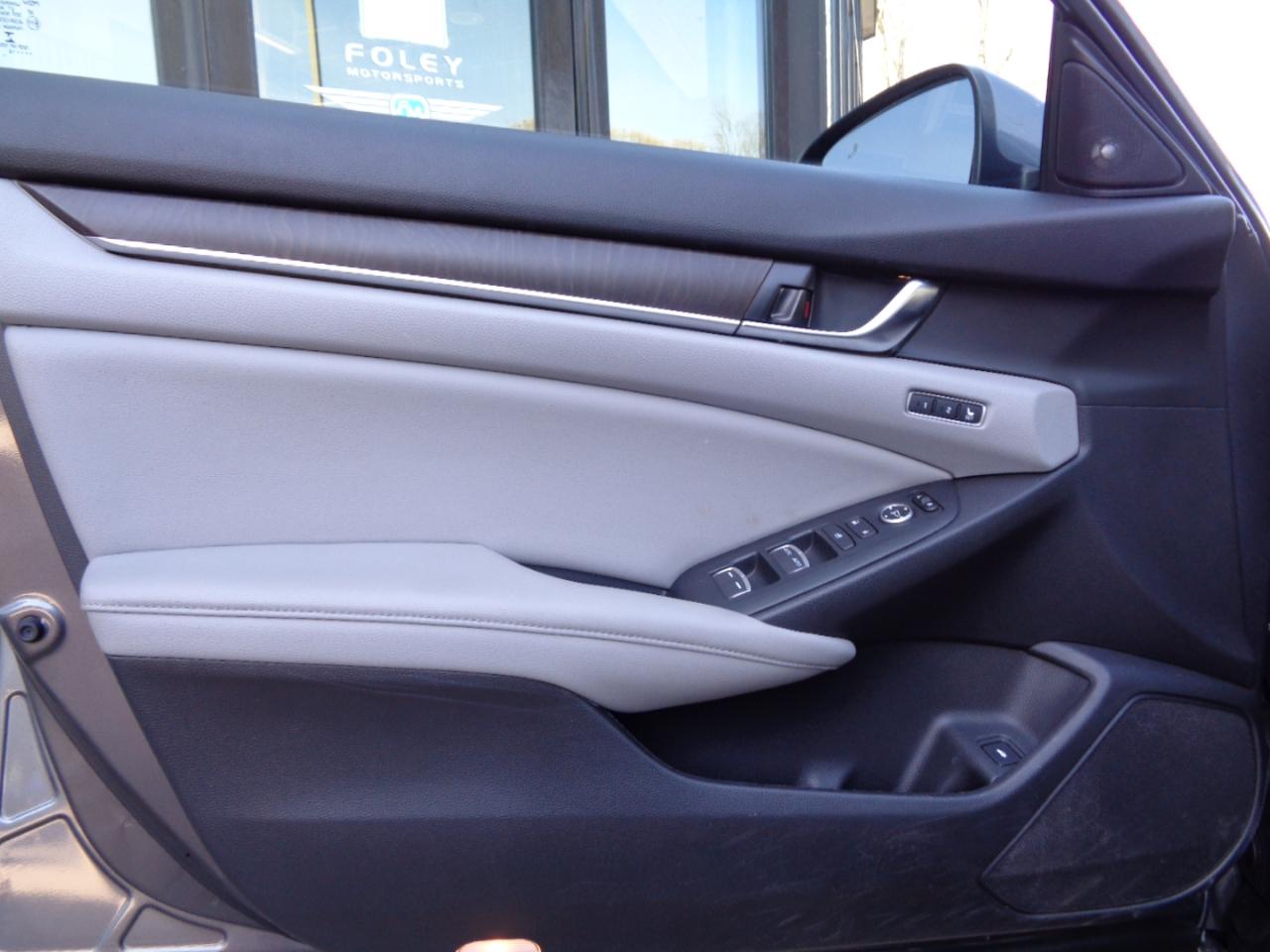 Honda Accord Sedan Touring 2.0T Auto 2018