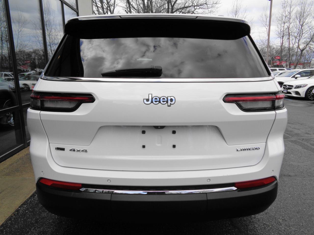 Jeep Grand Cherokee L Laredo 4x4 2021