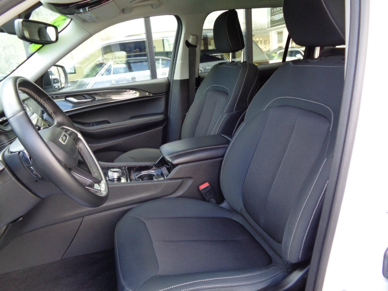 Jeep Grand Cherokee L Laredo 4x4 2021