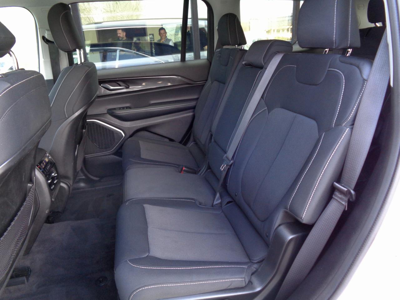 Jeep Grand Cherokee L Laredo 4x4 2021