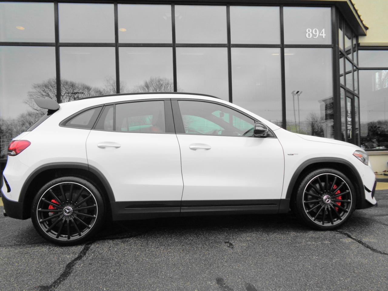 Mercedes-Benz GLA AMG GLA 45 4MATIC SUV 2022