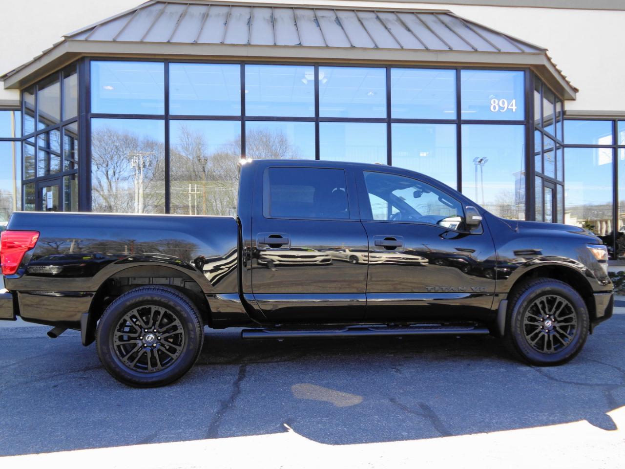 Nissan Titan 4x4 Crew Cab SL 2018