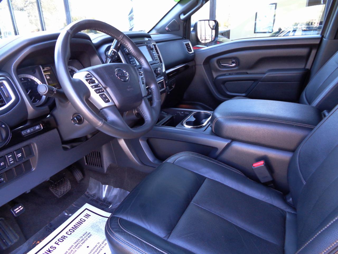 Nissan Titan 4x4 Crew Cab SL 2018