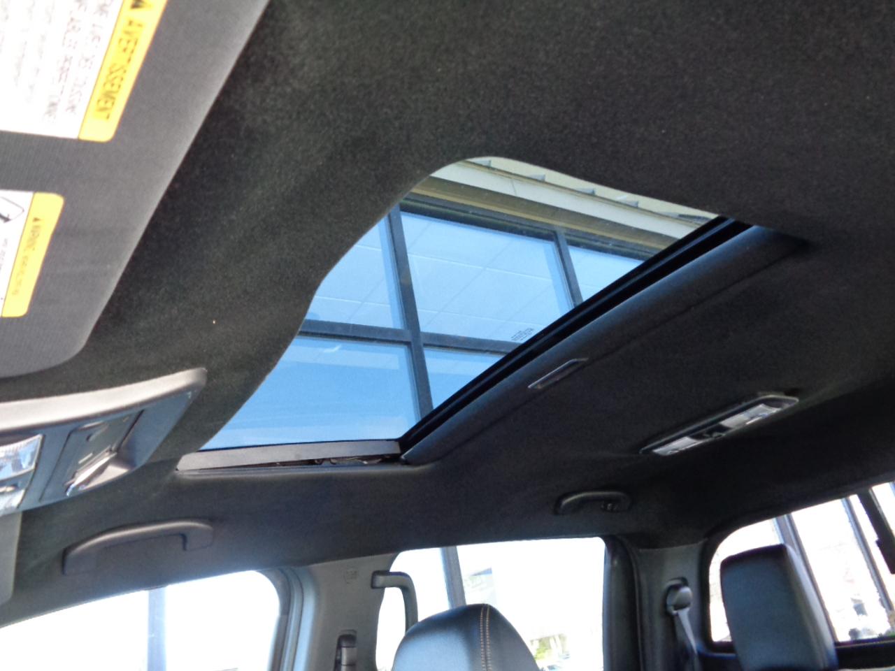 Nissan Titan 4x4 Crew Cab SL 2018