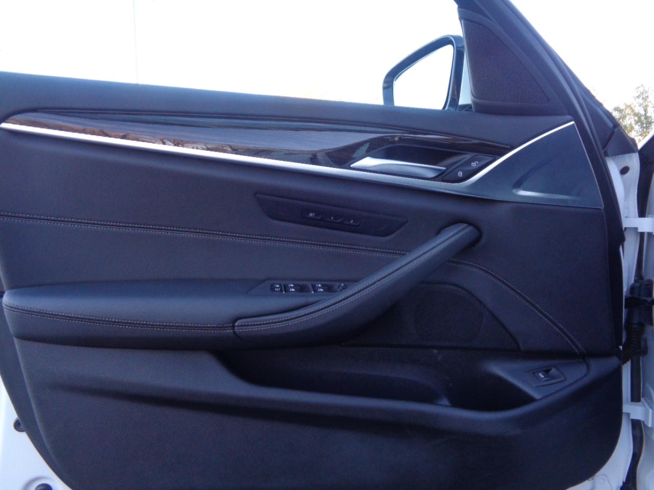 BMW 5 Series 530i xDrive Sedan 2021