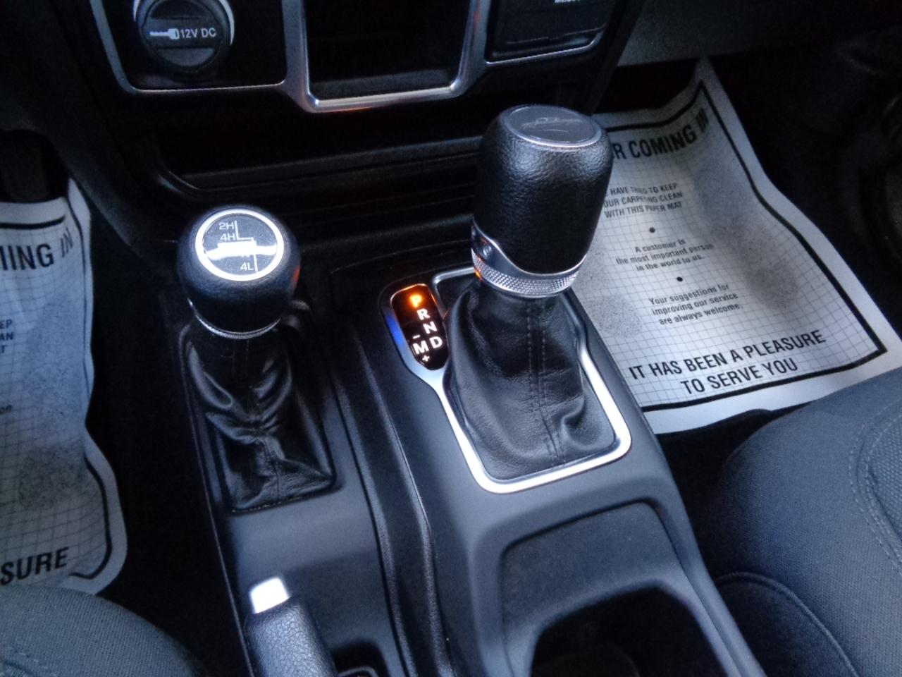 Jeep Gladiator Willys Sport 4x4 2022