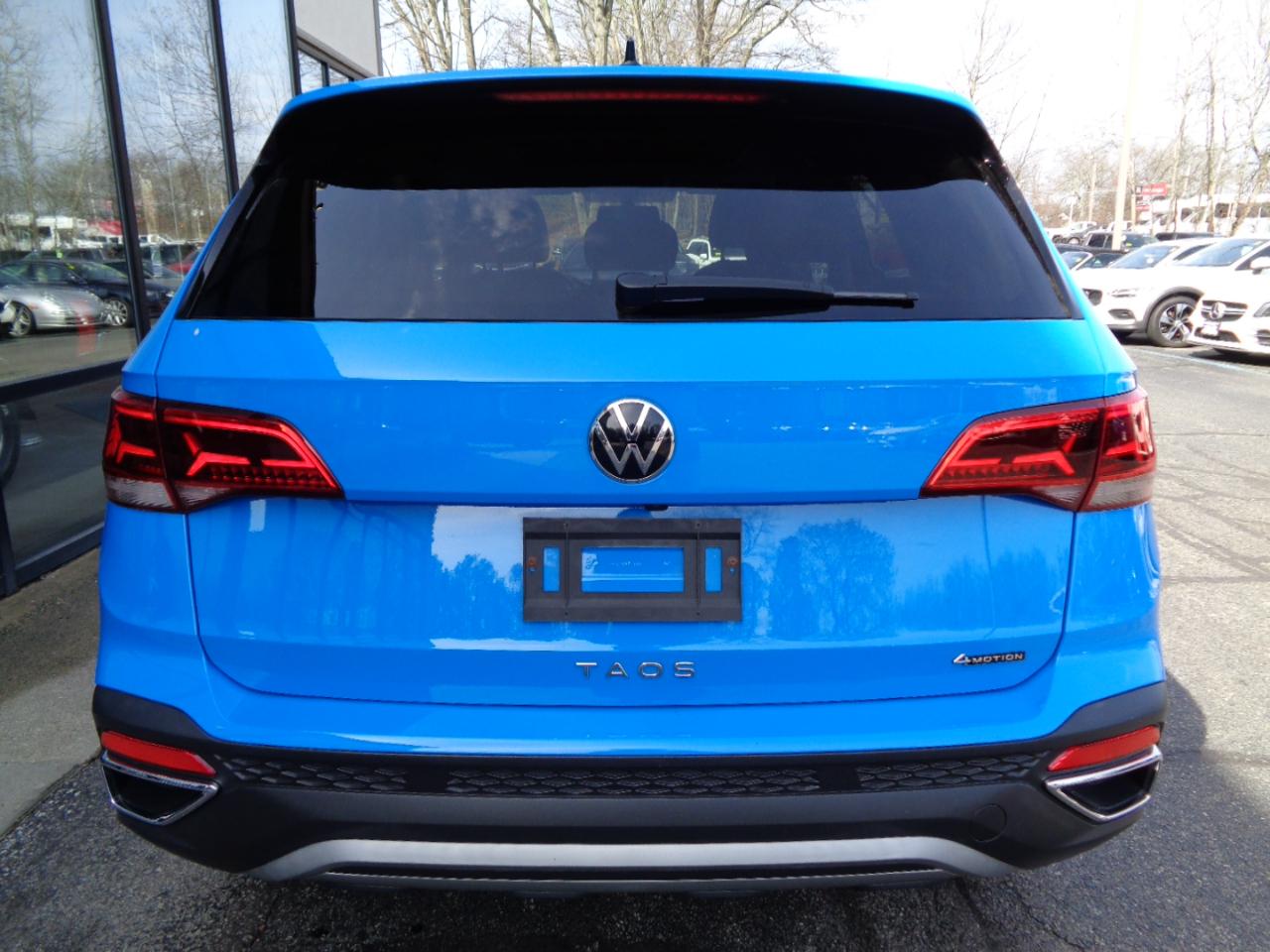 Volkswagen Taos SE FWD 2022