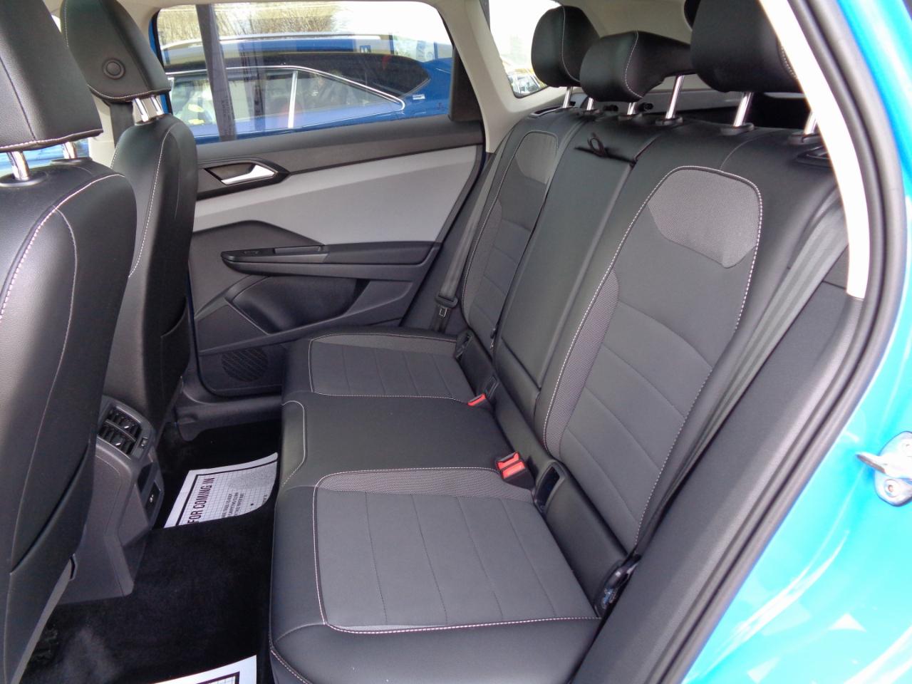 Volkswagen Taos SE FWD 2022