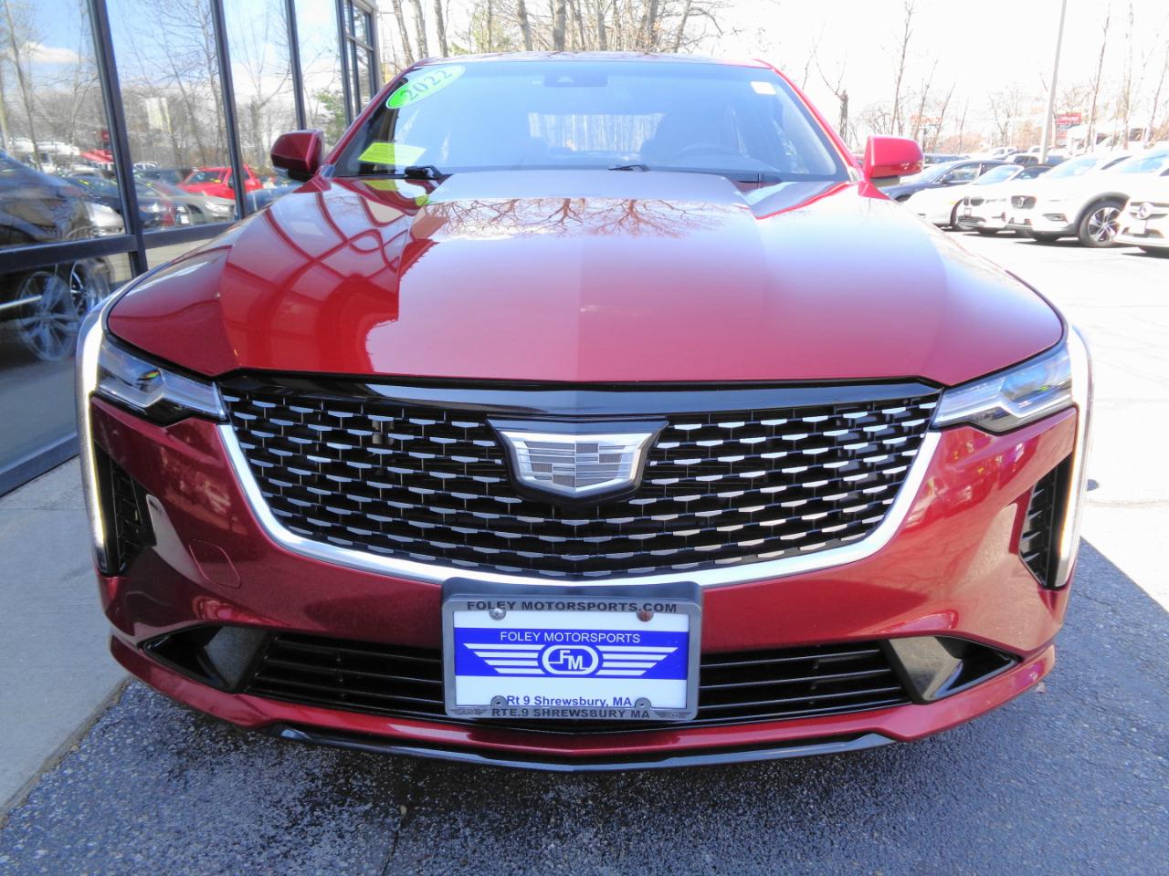 Cadillac CT4 4dr Sdn Luxury 2022