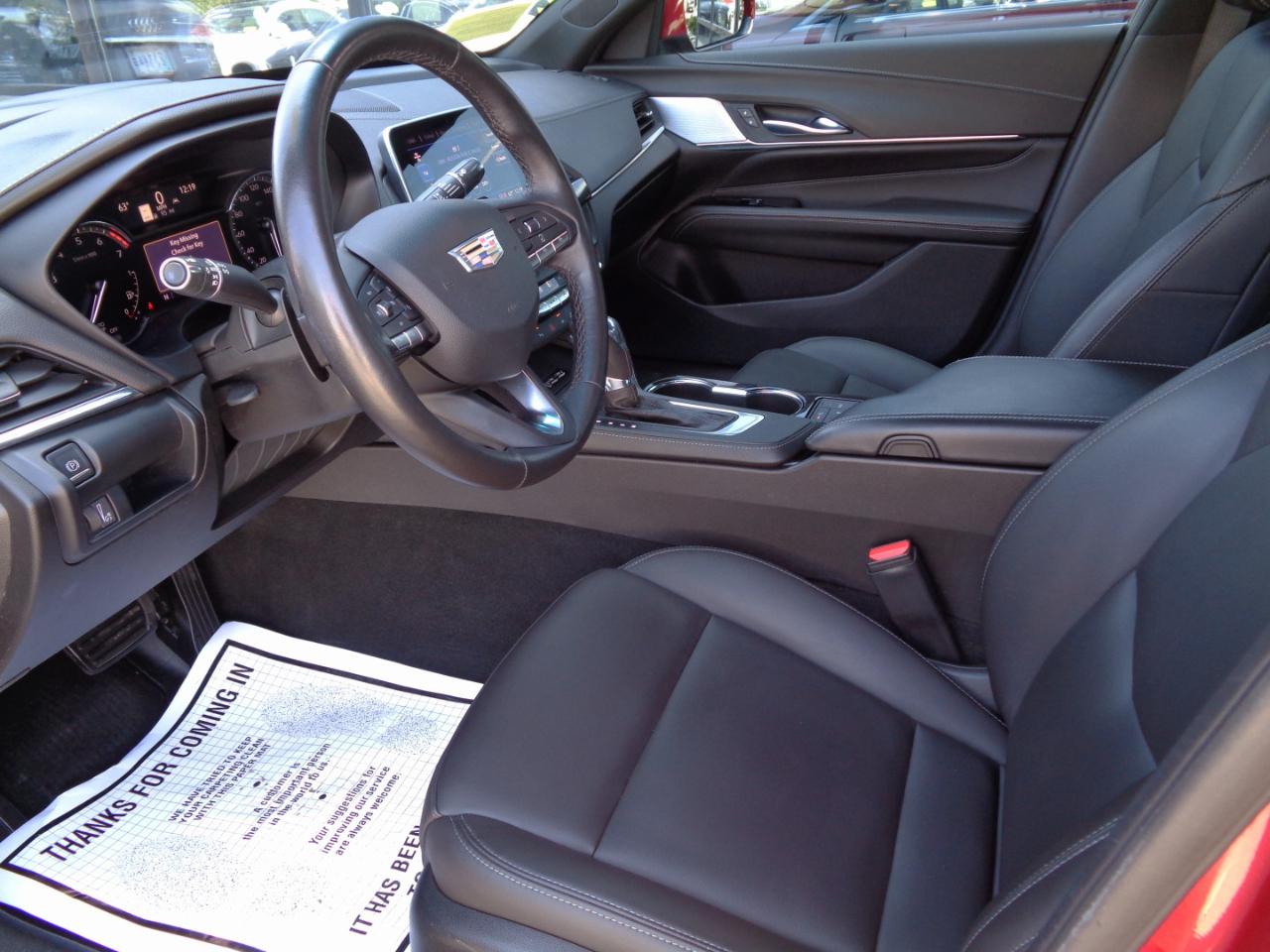 Cadillac CT4 4dr Sdn Luxury 2022