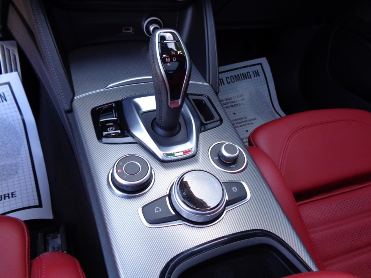 Alfa Romeo Stelvio Ti AWD 2024