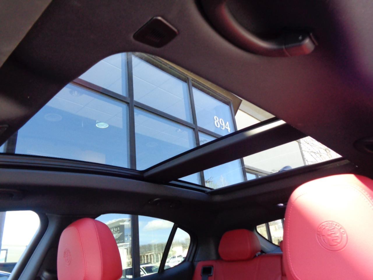 Alfa Romeo Stelvio Ti AWD 2024