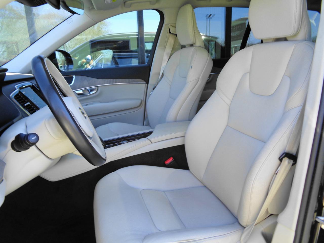 Volvo XC90 B6 AWD Plus 7P 2023