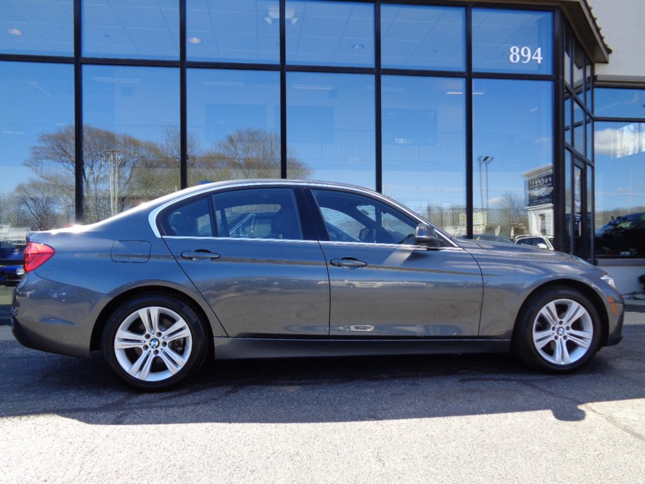 BMW 3 Series 330i xDrive Sedan 2018