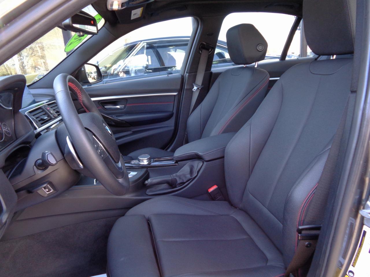 BMW 3 Series 330i xDrive Sedan 2018