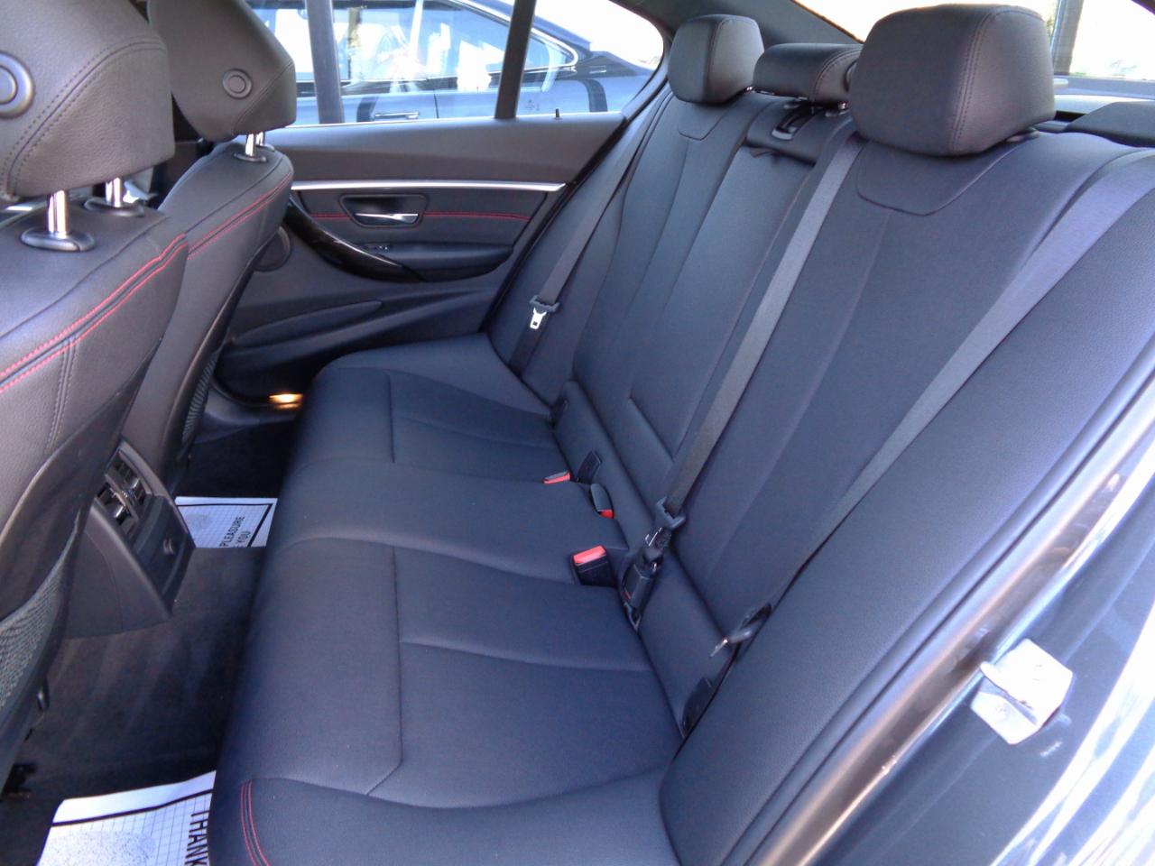 BMW 3 Series 330i xDrive Sedan 2018