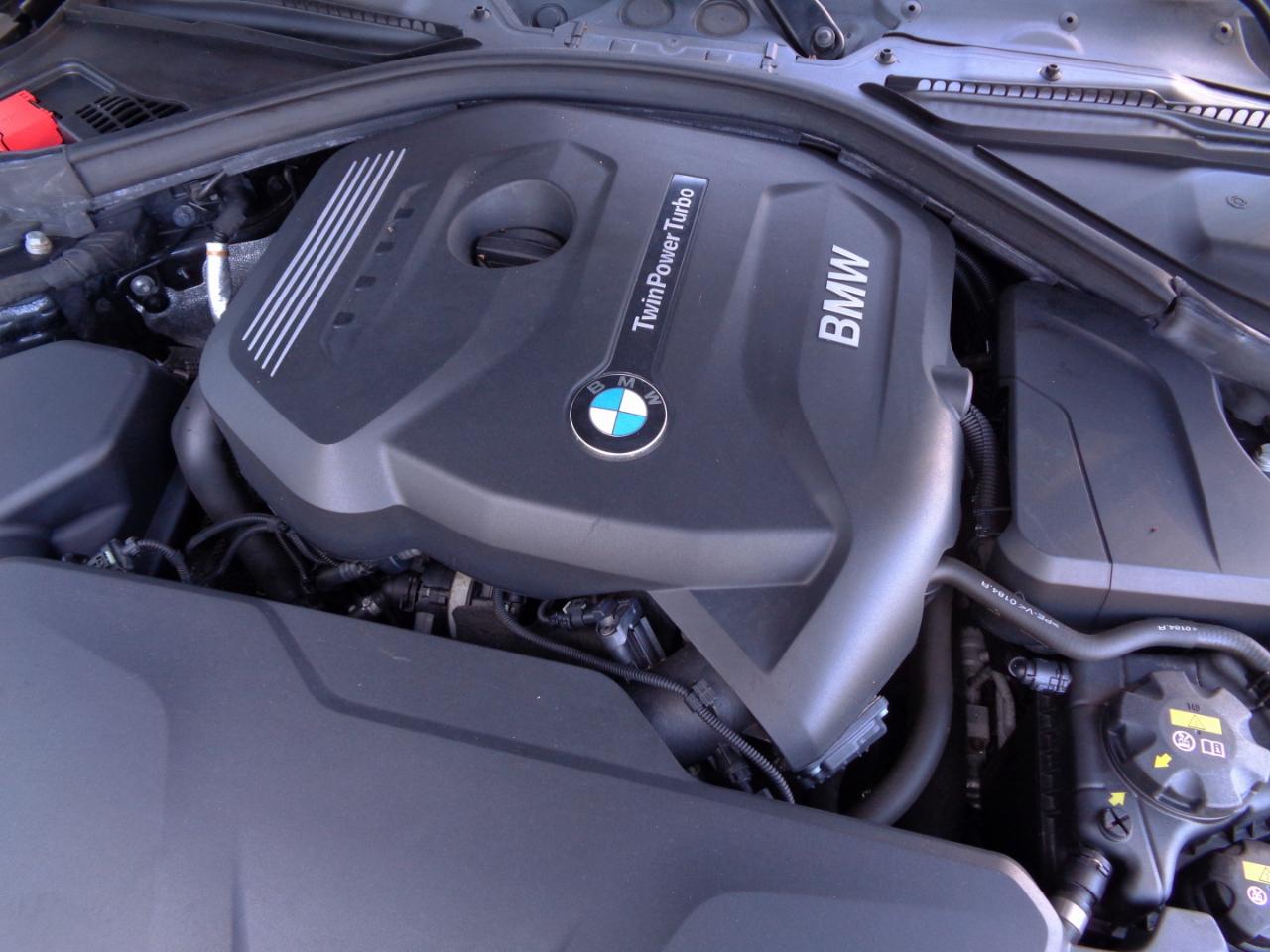 BMW 3 Series 330i xDrive Sedan 2018