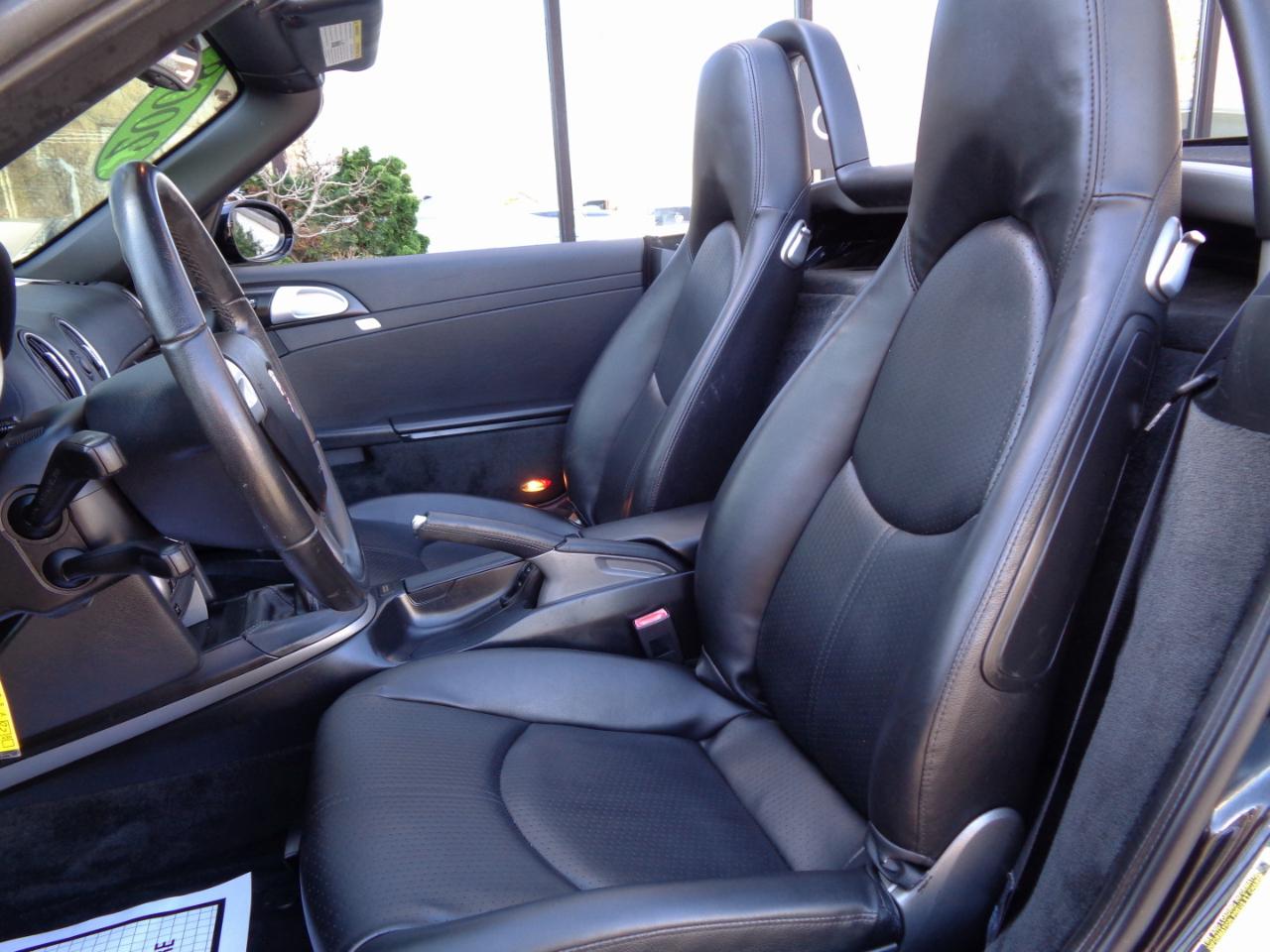 Porsche Boxster 2dr Roadster 2008