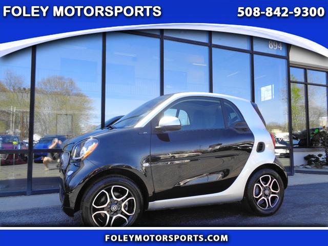 Black 2016 smart fortwo prime Hatchback Rear-Wheel Drive Automatic