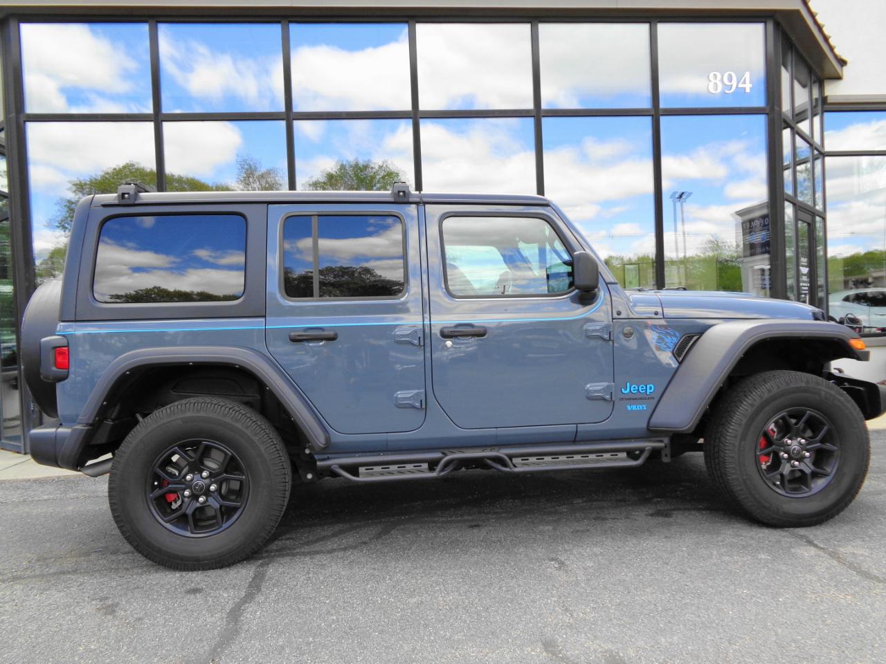 Jeep Wrangler Willys 4 Door 4x4 2024
