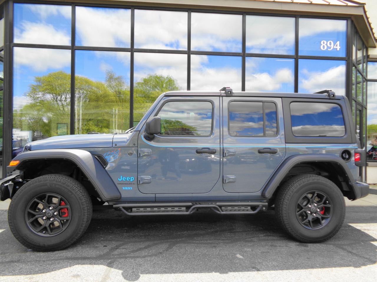 Jeep Wrangler Willys 4 Door 4x4 2024