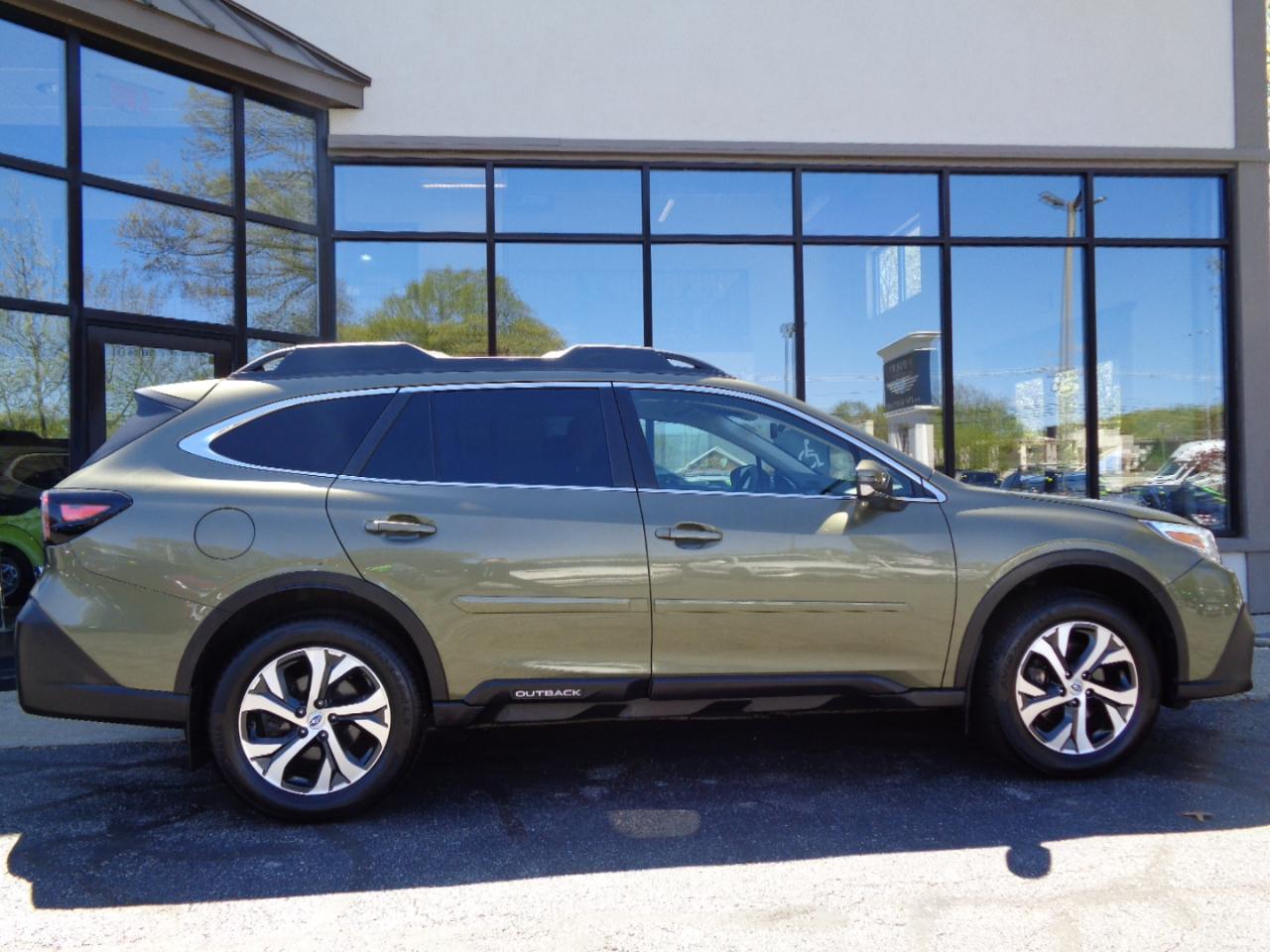 Subaru Outback Limited CVT 2021