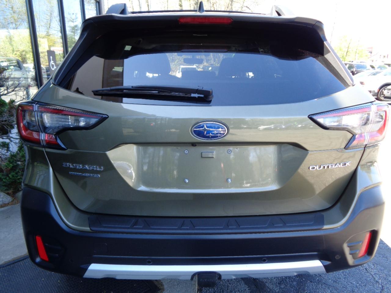 Subaru Outback Limited CVT 2021