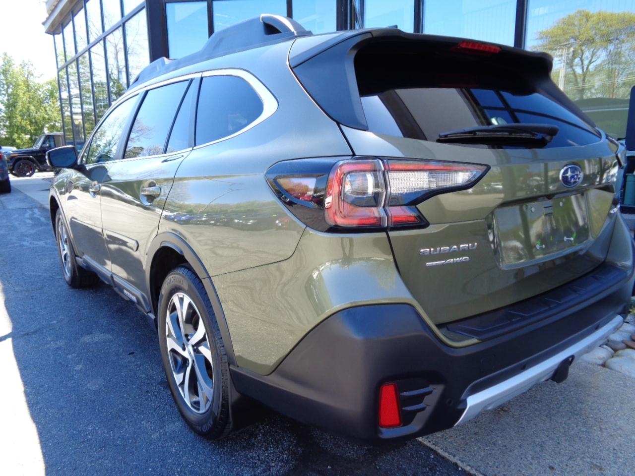 Subaru Outback Limited CVT 2021