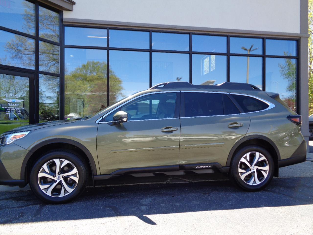 Subaru Outback Limited CVT 2021
