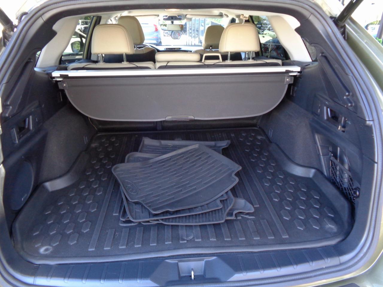 Subaru Outback Limited CVT 2021