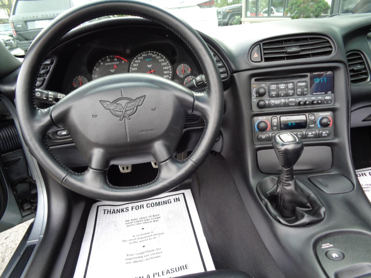 Chevrolet Corvette 2dr Convertible 2004