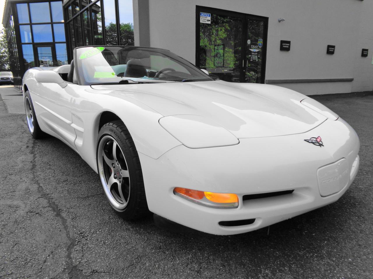 Chevrolet Corvette 2dr Convertible 2001