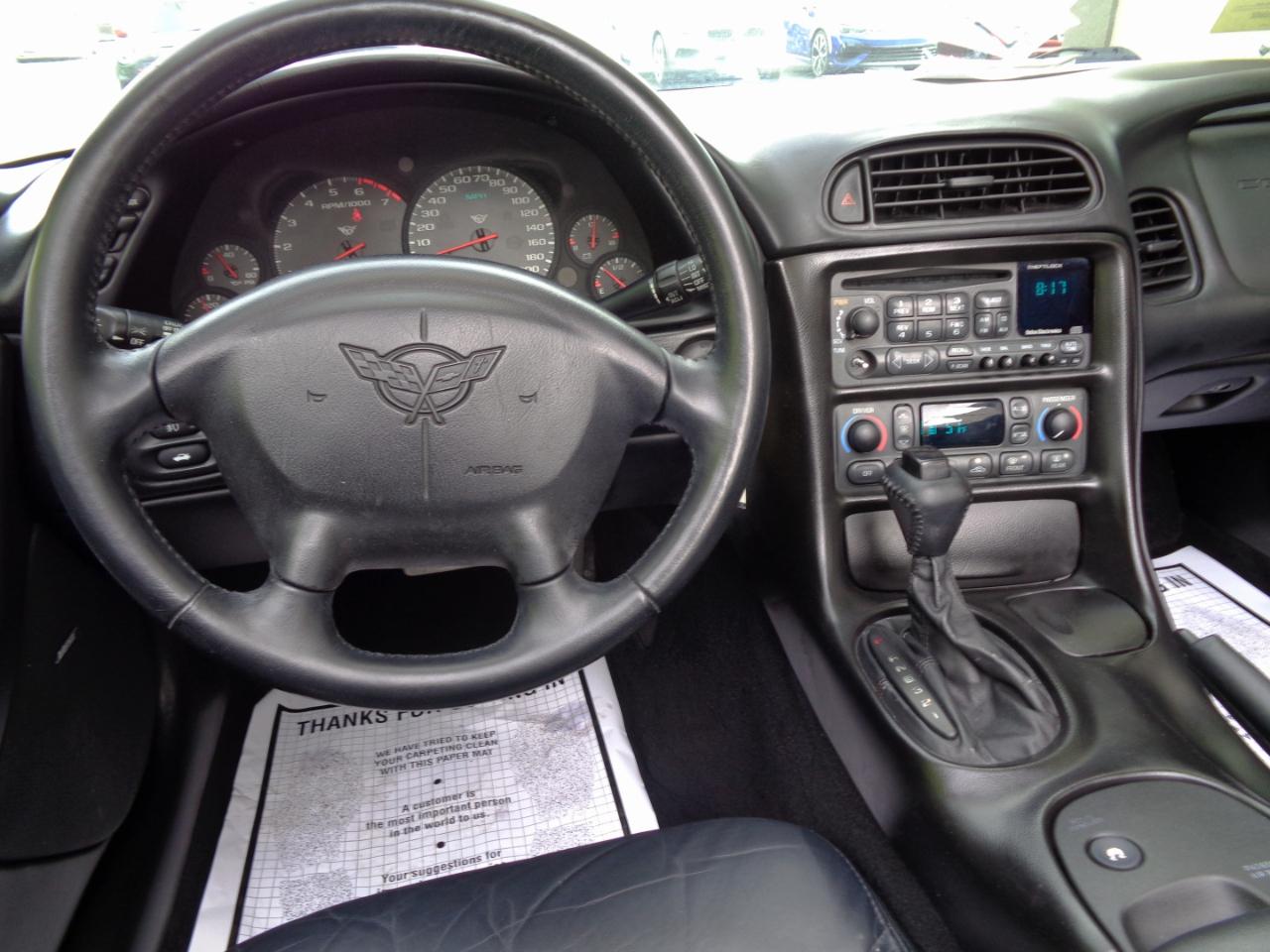 Chevrolet Corvette 2dr Convertible 2001